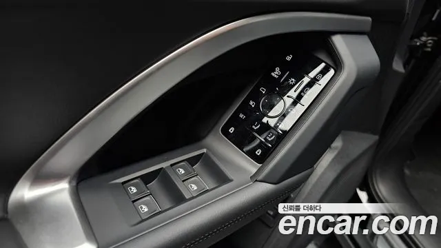 Audi Q5 45 TFSI quattro S Line — Фото автомобиля 23