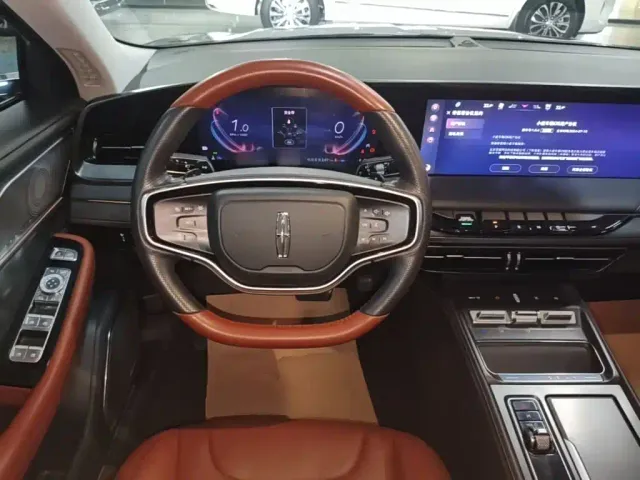 Lincoln Z — Фото автомобиля 10