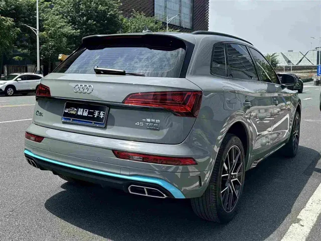 Audi Q5L — Фото автомобиля 7