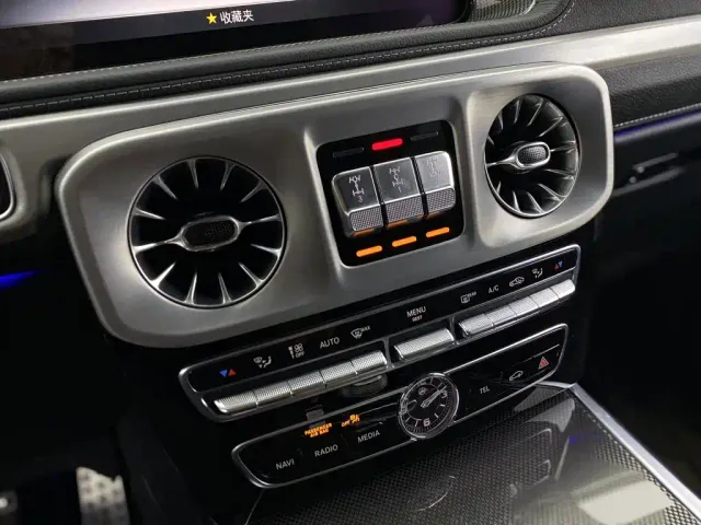 Mercedes-Benz G-Class — Фото автомобиля 25
