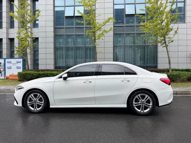 Mercedes-Benz A-Class — Фото автомобиля 7