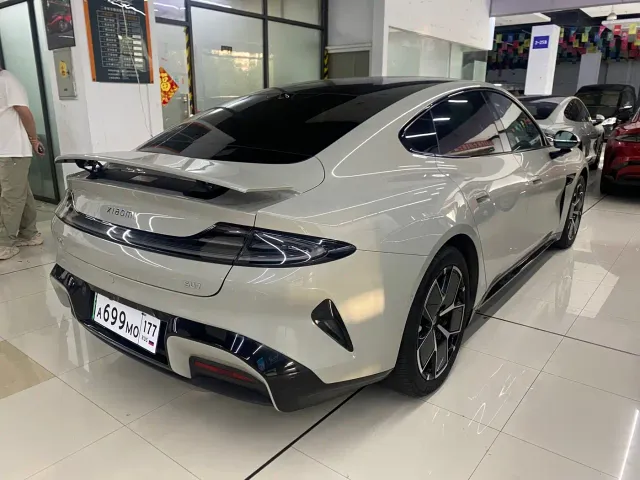 Xiaomi SU7 — Фото автомобиля 12