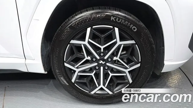 Hyundai Tucson Tucson (NX4) Бензин 1.6 турбо 2WD — Фото автомобиля 5