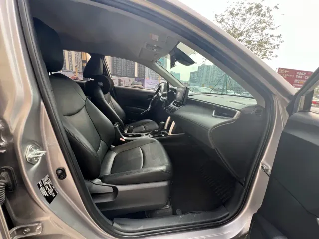 Toyota Corolla Cross — Фото автомобиля 7