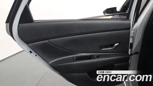 Hyundai AVANTE Avante (CN7) — Фото автомобиля 25