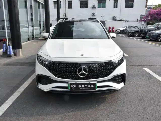 Mercedes-Benz EQA — Фото автомобиля 3