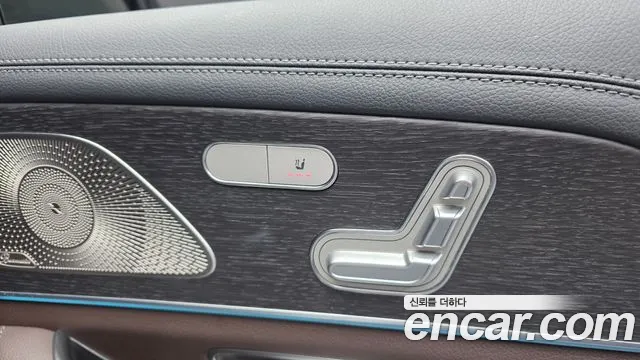 Mercedes-Benz GLE-Class — Фото автомобиля 13