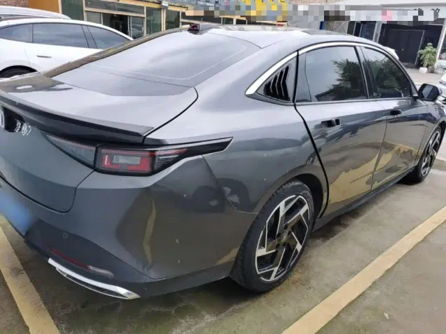 Changan Lamore — Фото автомобиля 4