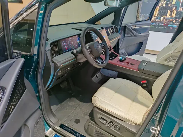 GAC Trumpchi E9 — Фото автомобиля 9