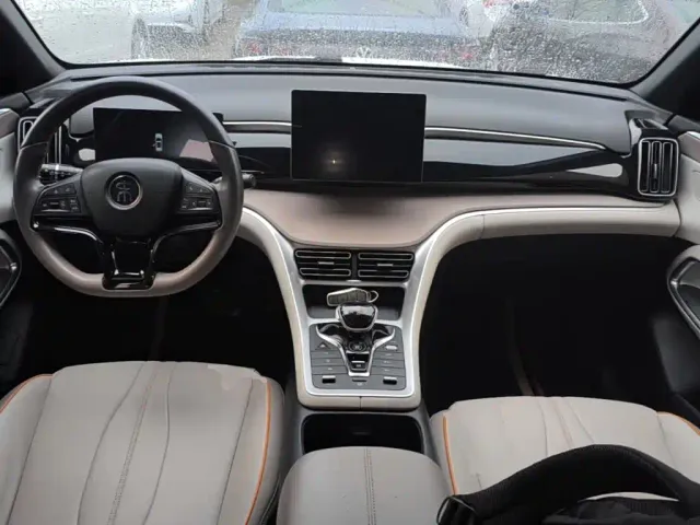 BYD Song Pro — Фото автомобиля 9