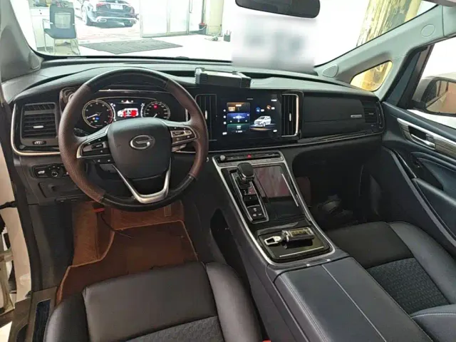 GAC Trumpchi M8 — Фото автомобиля 9