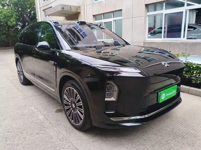 Nio ES8 — Фото автомобиля 3