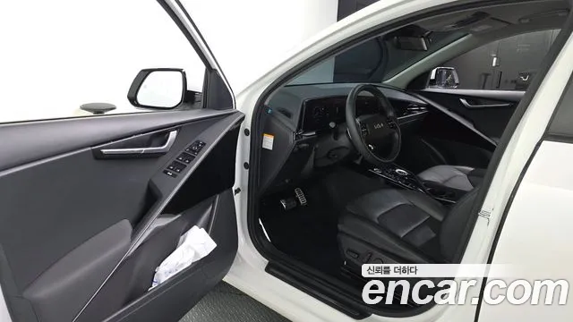 Kia Niro The All New Niro Signature — Фото автомобиля 10