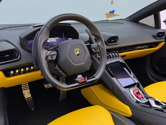 Lamborghini Huracan — Фото автомобиля 28