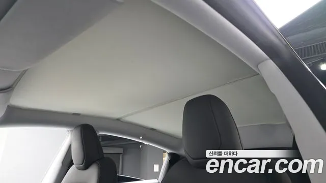 Tesla Model Y — Фото автомобиля 22