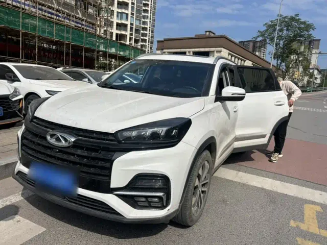 Фотография автомобиля — Chery Tiggo 8