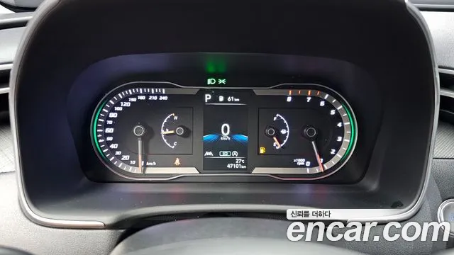 Hyundai Tucson Tucson (NX4) Бензин 1.6 турбо 2WD — Фото автомобиля 8