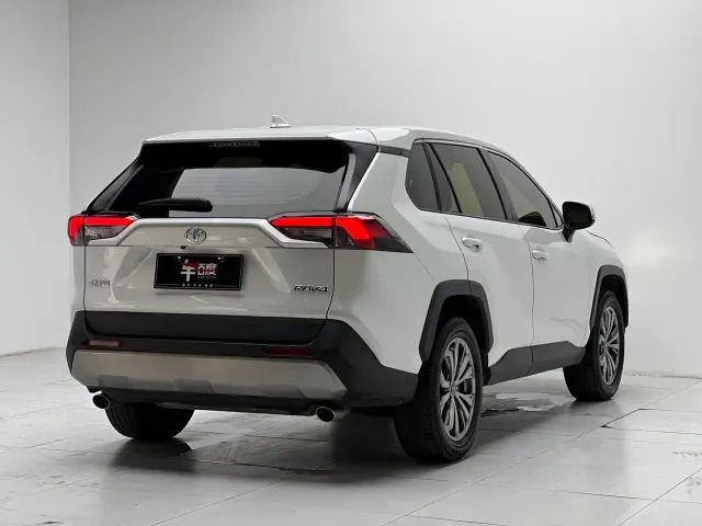 Toyota RAV4 Rongfang 2021 2.0L CVT 2WD Trend — Фото автомобиля 4