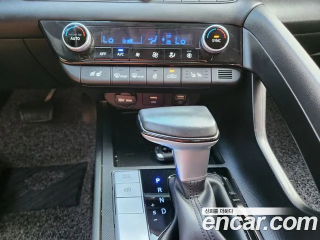 Hyundai AVANTE Avante (CN7) — Фото автомобиля 13