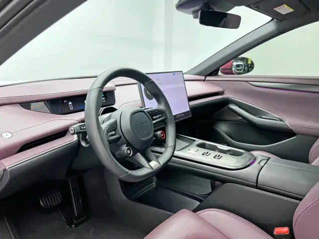 Xiaomi SU7 — Фото автомобиля 16