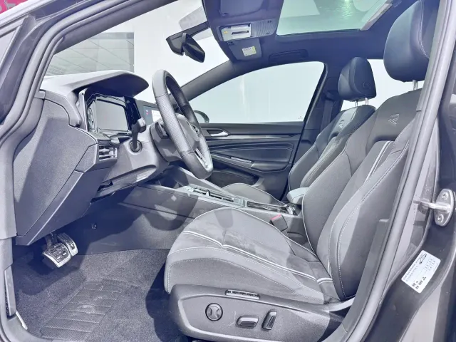 Volkswagen Golf — Фото автомобиля 7