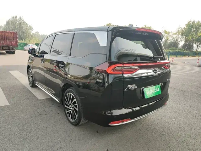 GAC Trumpchi M6 — Фото автомобиля 4
