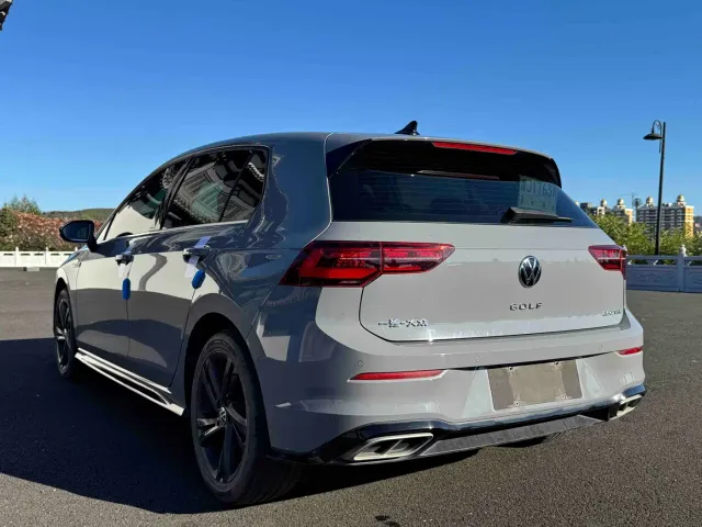 Volkswagen Golf 2023 280TSI DSG R-Line Lite — Фото автомобиля 4