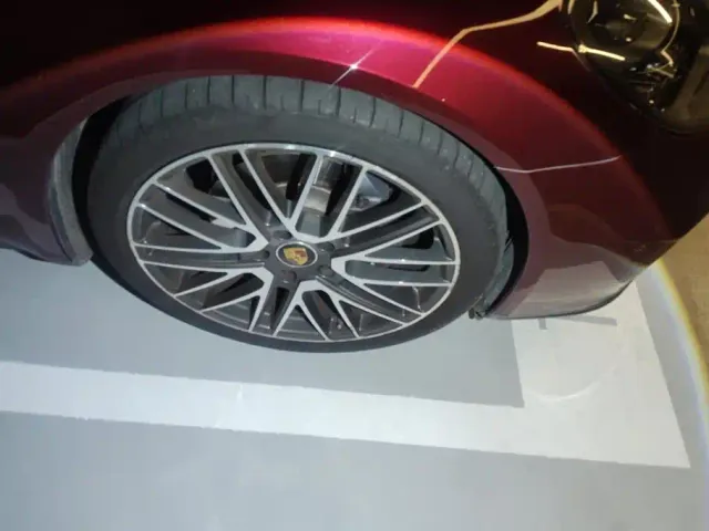 Porsche Panamera — Фото автомобиля 6
