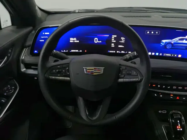 Cadillac XT4 — Фото автомобиля 11