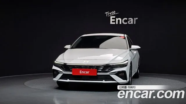 Hyundai AVANTE Новый Avante (CN7) — Фото автомобиля 3