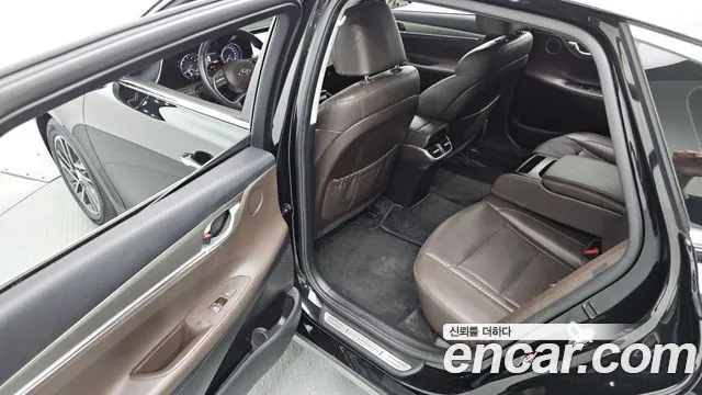 Hyundai Grandeur Новый Grandeur IG 3.0 LPi (Для проката) — Фото автомобиля 26