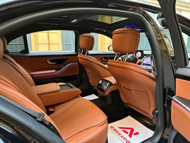 Mercedes-Benz S-Class — Фото автомобиля 11