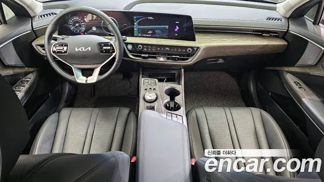 Kia K8 — Фото автомобиля 7