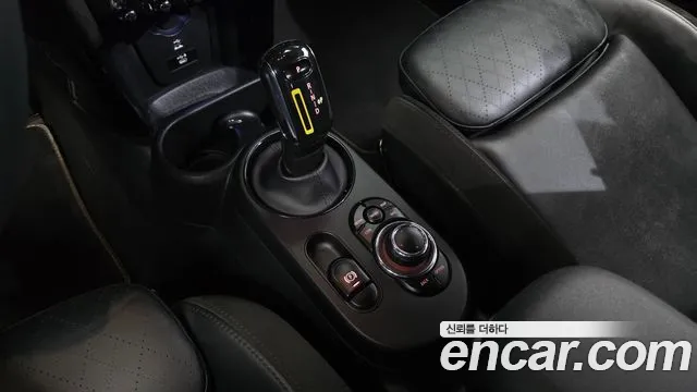 MINI Cooper Cooper Electric — Фото автомобиля 12
