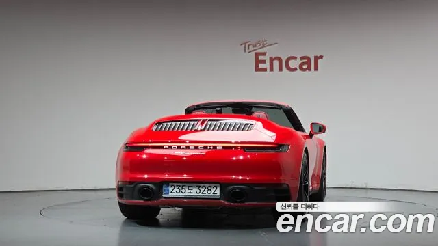 Porsche 911 992 — Фото автомобиля 3