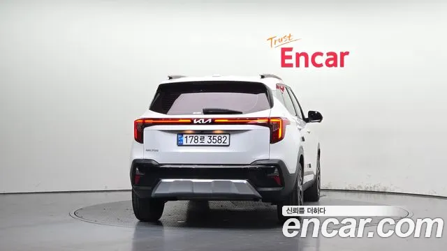 Kia Seltos New — Фото автомобиля 4
