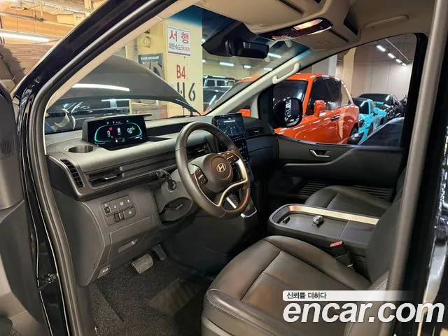 Hyundai Staria — Фото автомобиля 9