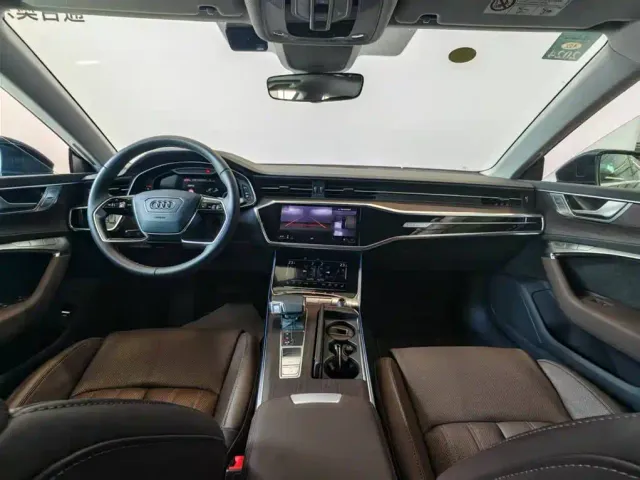 Audi A7L — Фото автомобиля 11