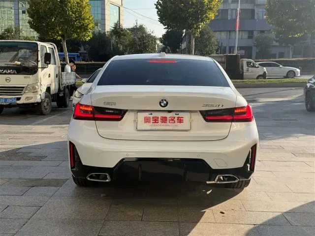 BMW 3 Series — Фото автомобиля 8