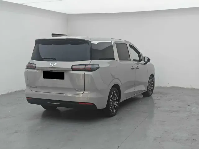 Wuling Starlight 730 — Фото автомобиля 7