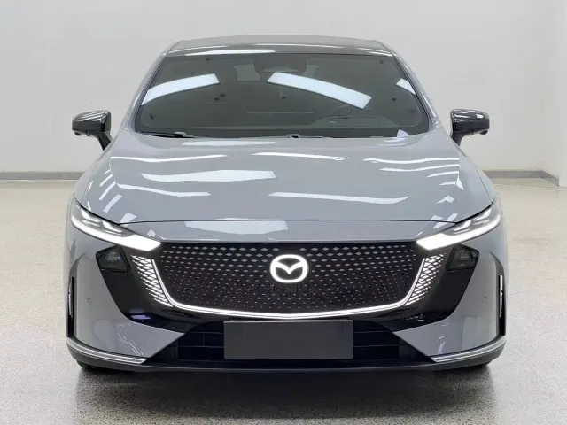 Mazda EZ-6 — Фото автомобиля 2