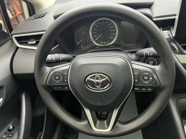 Toyota Corolla — Фото автомобиля 10