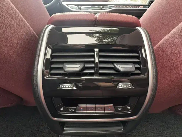 BMW X5 — Фото автомобиля 6