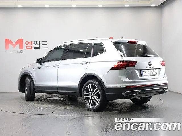 Volkswagen Tiguan — Фото автомобиля 3