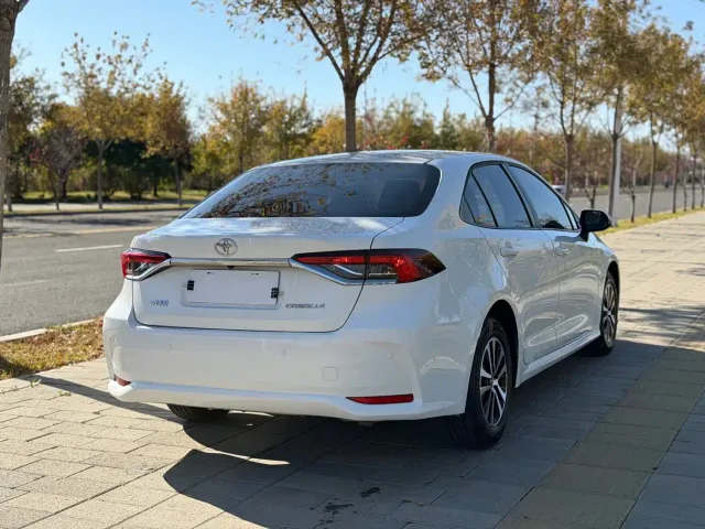 Toyota Corolla — Фото автомобиля 21