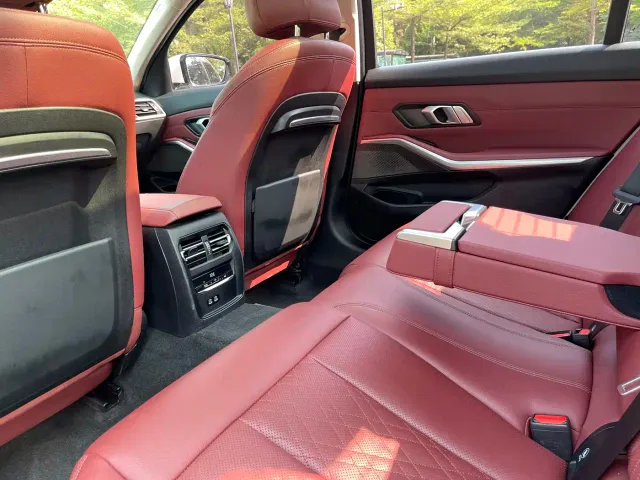 BMW 3 Series — Фото автомобиля 11