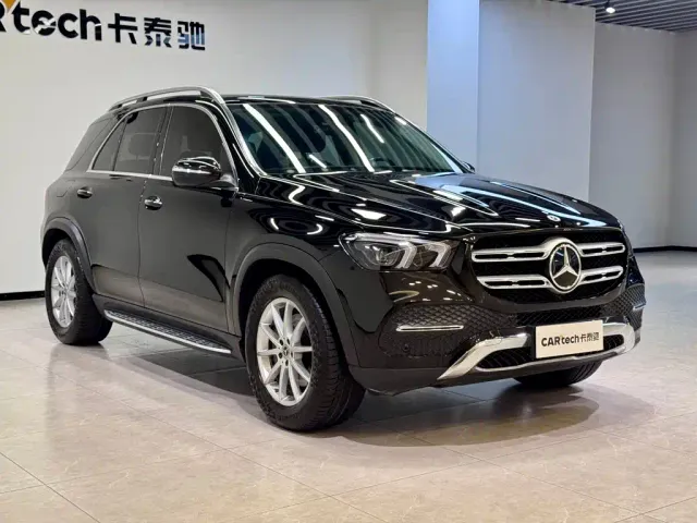 Mercedes-Benz GLE-Class — Фото автомобиля 2