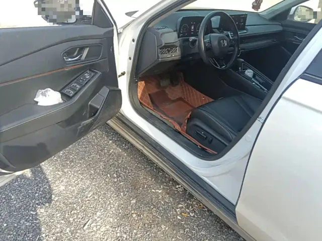 Honda Accord — Фото автомобиля 20