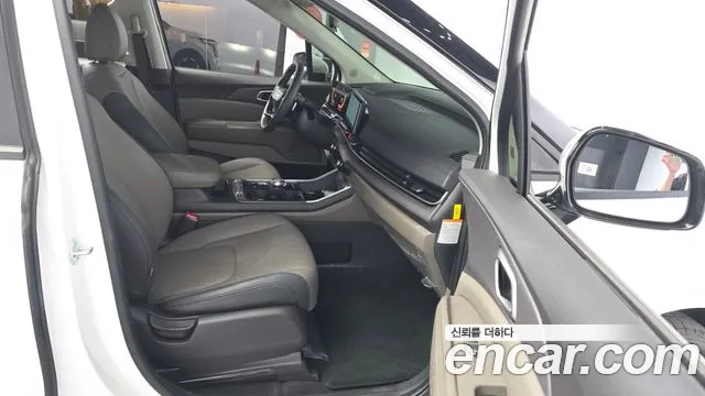 Kia Carnival 4th Gen — Фото автомобиля 16