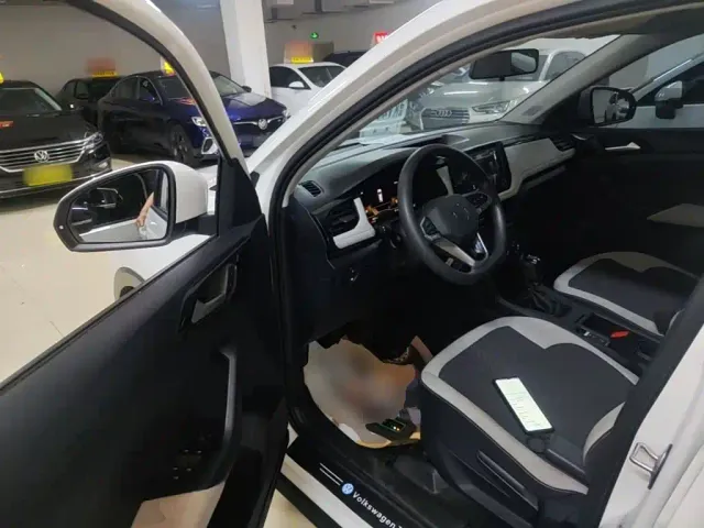 Volkswagen Tharu — Фото автомобиля 15